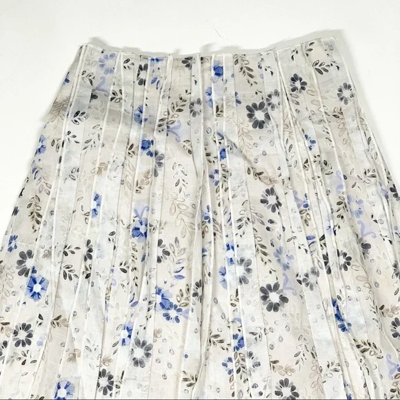 AJE Dellal Midi Skirt Wildflower Floral Print Size US 2 XS (AU 6) White Blue - Picture 2 of 12